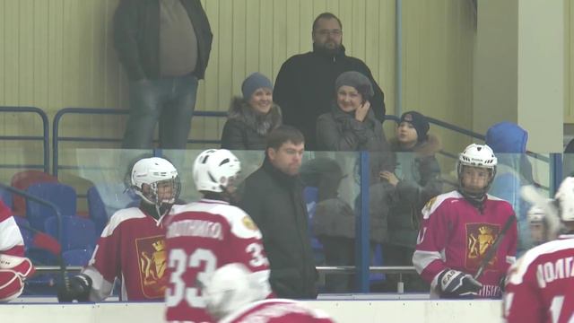 Первенство России по хоккею. Регион Сибирь-Дальний Восток «ЦЗВС-2000» – «Смена-2000»(Северск) смотреть онлайн