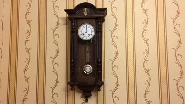 Старинные настенные часы Lenzkirch смотреть онлайн