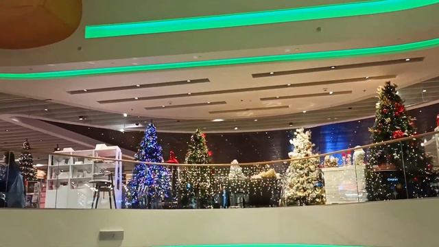 КИЕВ СЕЙЧАС🏙️ ПРОГУЛКА ПО ЦЕНТРУ - КРЕЩАТИК🏫 ПОДОЛ, ГЛАВПОЧТАМТ ⛪ ГЛОБУС 🧣 ЦУМ🛍️ ПЕРЕПИЧКА🥟 смотреть онлайн