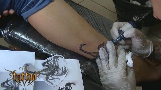 Студия татуировки TATTOOchel, мастер Евгений Андреев (скорпион) смотреть онлайн