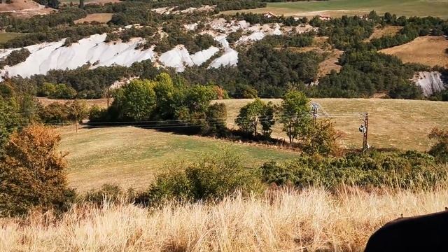 Les trois "H" de Bel'Âne avec une vue imprenable смотреть онлайн