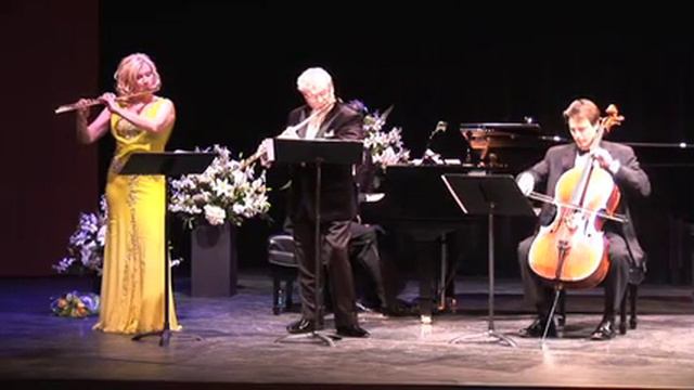 Mozart-Sir James Galway, Lady Galway, Zephyr Trio смотреть онлайн