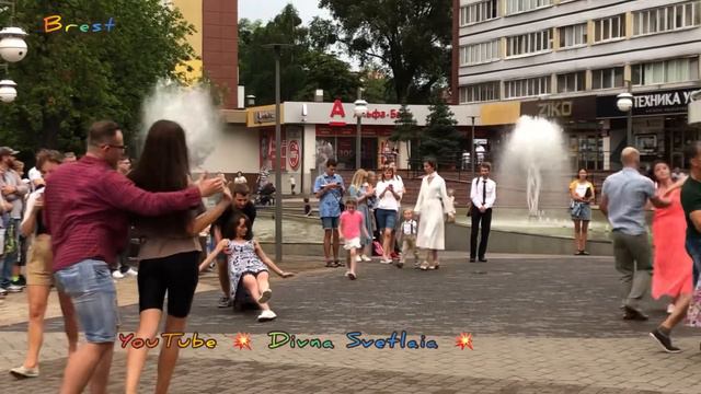 Вот это, да! Зук под волшебные звуки скрипки!