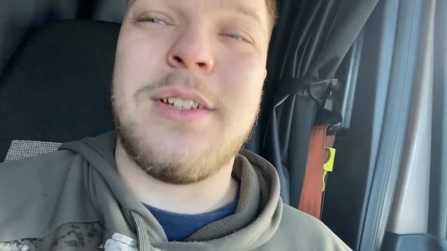 How To Tell If Your Air Compressor Is Bad And Pushing Oil On Your Semi Truck смотреть онлайн