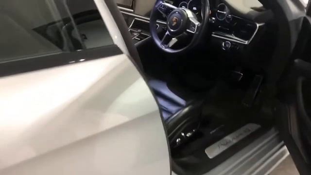 Panamera 4s Sport Turismo | Rhodium Silver Metallic | 18 Plate смотреть онлайн