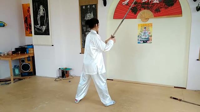 Кратко о вращениях меча-Дарья Патока смотреть онлайн