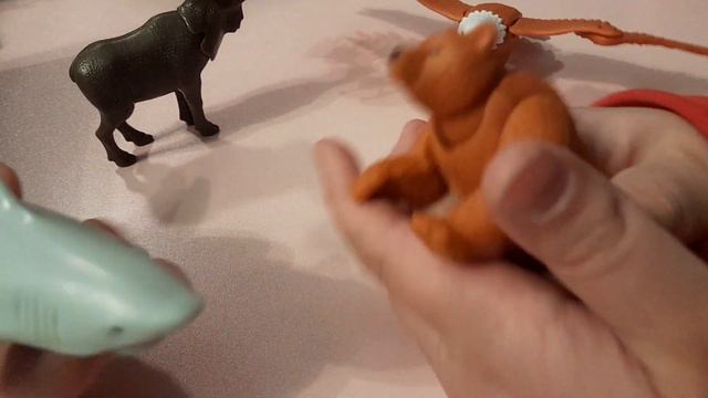 Uova Kinder Maxi Natoons...li abbiamo trovati. смотреть онлайн