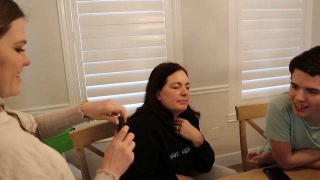 Last Person To Leave David's Mystery Box Challenge Wins! смотреть онлайн