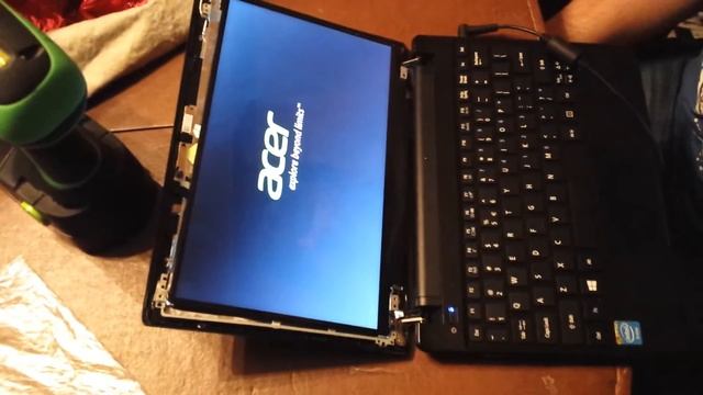 Laptop screen replacement / How to replace laptop screen Aspire V5 131 model laptop смотреть онлайн