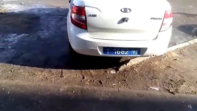 Отказ сотрудника ГИБДД, включить проблесковые маячки и переставить служебный автомобиль ПДД п. 12.2 смотреть онлайн