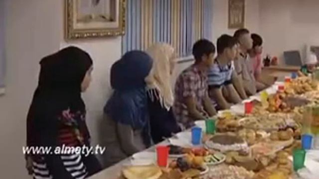 Рамадан 2013 год в центральной мечети г.Алматы. смотреть онлайн