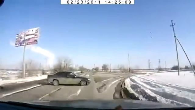 Быстрая реакция спасла водителя.Голосовое управление смотреть онлайн