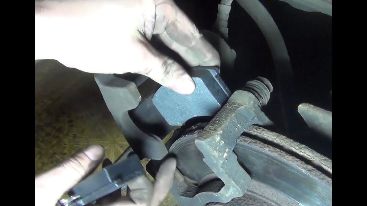Замена передних тормозных колодок Лада Гранта смотреть онлайн