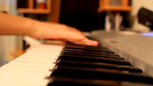 Трон Наследие: Father and Sun пианино смотреть онлайн