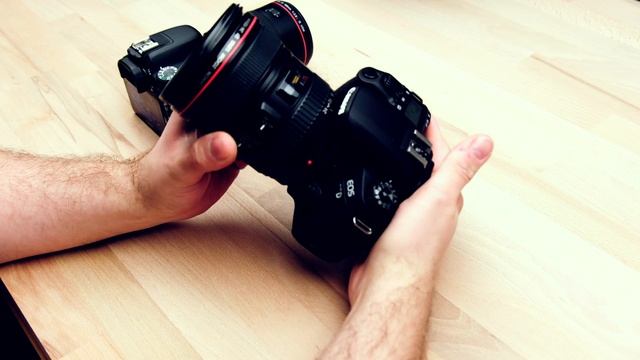 Canon EOS 77D vs. EOS 100D смотреть онлайн