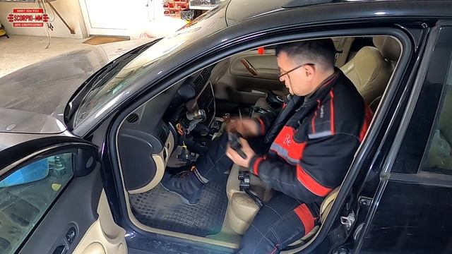 ✅Как сменихме проблемната ръчка за мигачи на PASSAT 5-How we replaced the problem turn signal lever смотреть онлайн