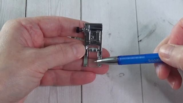 Она много умеет. Швейная машина Brother innovis F410. Сравниваю петли(Brother/Juki F600) смотреть онлайн