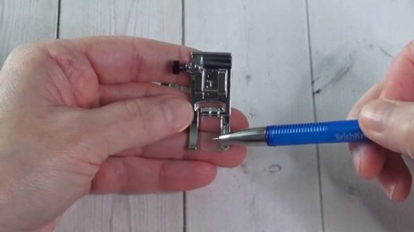 Она много умеет. Швейная машина Brother innovis F410. Сравниваю петли(Brother/Juki F600)