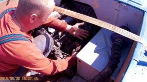 Катер "Восток 2" .Запуск двигателя после 5 лет стоянки.