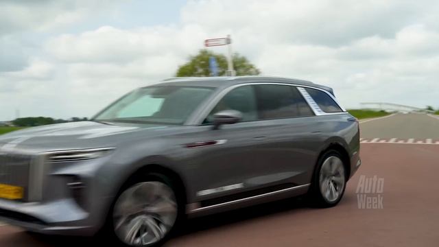 Hongqi E-HS9 - AutoWeek Review