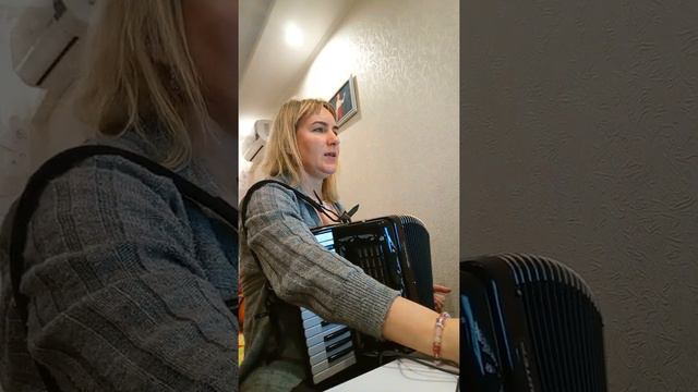 Прошлогодние глаза,...хорошая песня,поет Любовь Гришанова смотреть онлайн