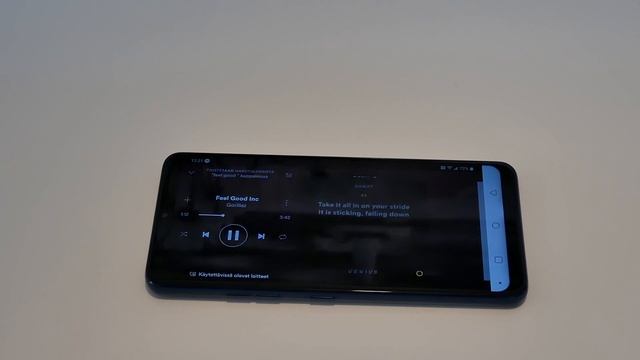 LG G7 ThinQ Boombox смотреть онлайн