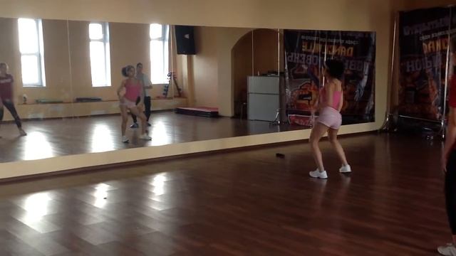 Бачата с Дионелис!:) в DanceVille смотреть онлайн