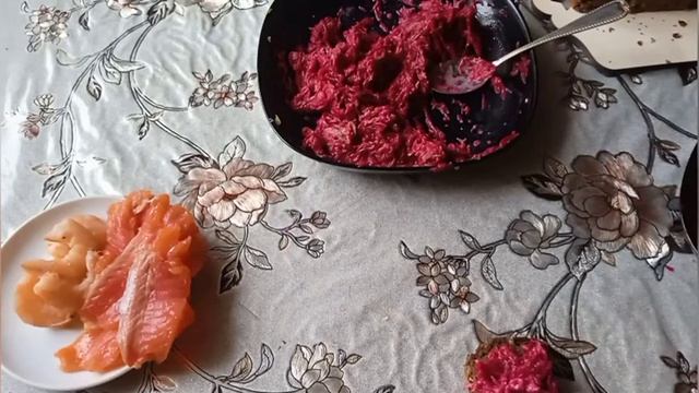 Как приготовить праздничный ужин? Быстро и вкусно. Три блюда в одном видео смотреть онлайн