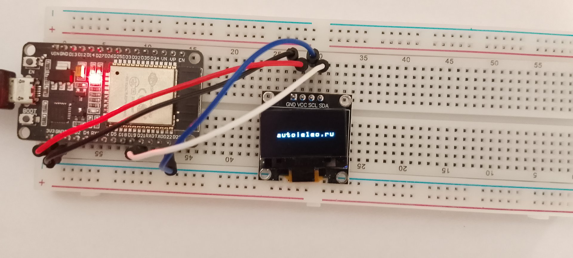 Подключаем дисплей с помощью I2C к ESP32, программа на MicroPython. смотреть онлайн