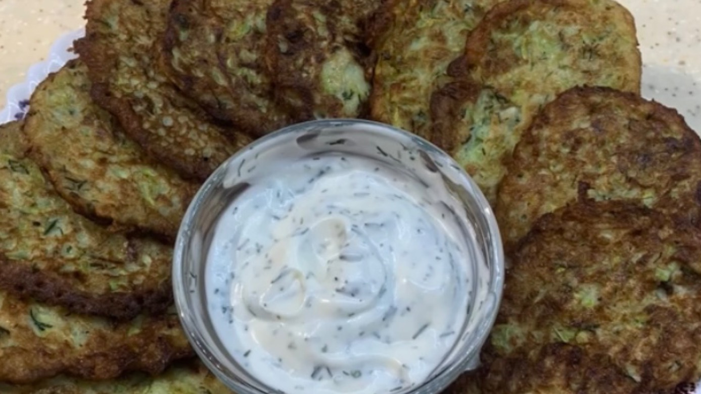 Оладьи из кабачков смотреть онлайн