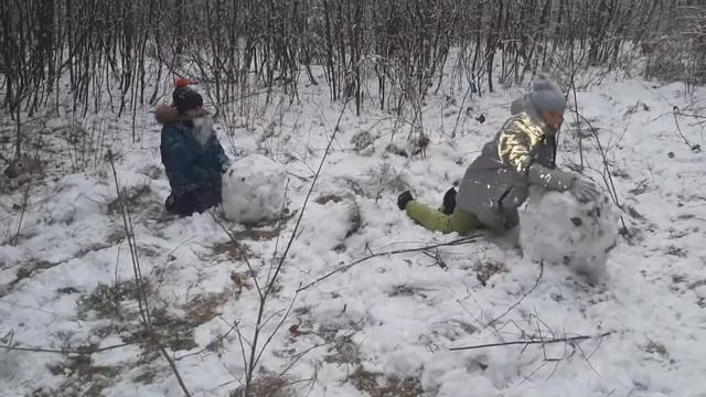 Чей снеговик КРУЧЕ???
