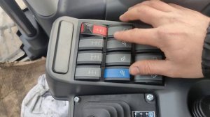 Обзор грейдера UMG TG 200