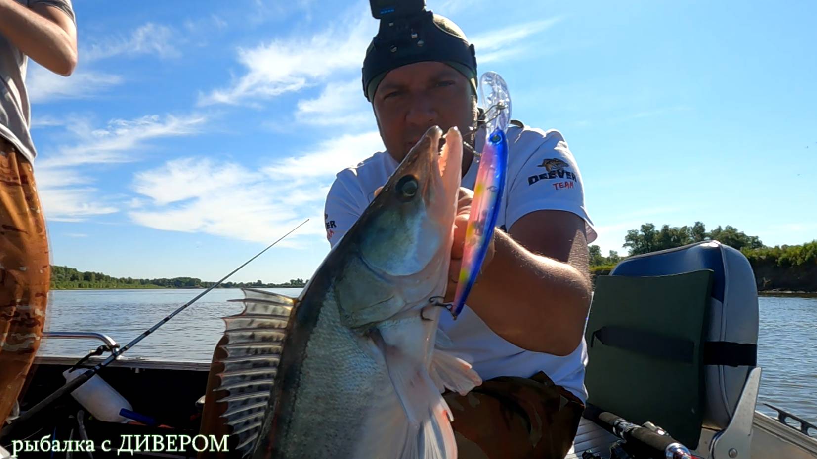 Ахтуба ИЮНЬ 2022 - ТРОФЕЙНЫЙ СУДАК, СУПЕР рыбалка с друзьями, на воблеры (часть 1) "ЛЕВАДА" троллинг