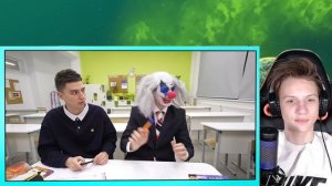 ВЛАД А4 Клоун А4 Вернулся в ШКОЛУ ! РЕАКЦИЯ НА А4