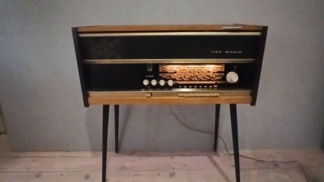 Ламповая радиола Vef radio FM/USB/AUX/Bluetooth смотреть онлайн