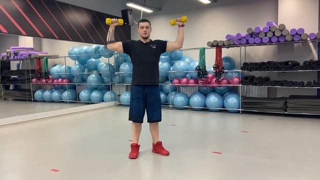Ротация плеча с гантелей смотреть онлайн