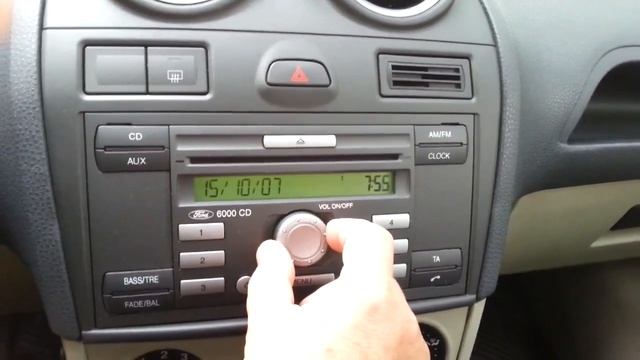 Ford Fiesta Mk6 - Updating Date and Time on the Radio смотреть онлайн