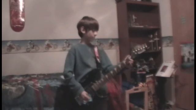 Seth playing Smells Like Teen Spirit смотреть онлайн