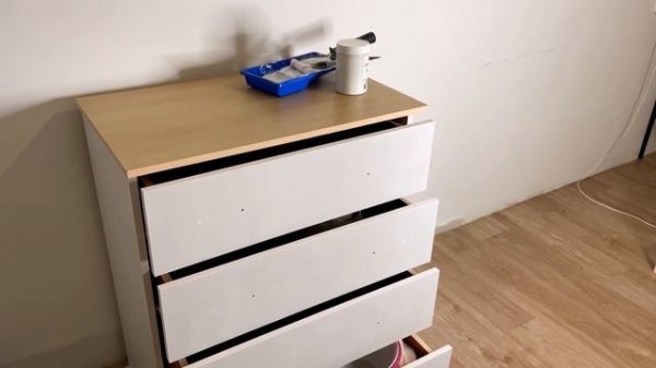 Переделка кухни DIY покрасила мебель Kitchen remodeling painted furniture with your own hands