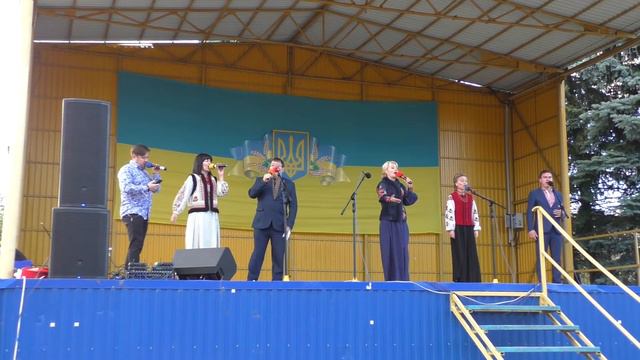 Славута, Україна, 14,10.2020р. Пісня "Ой у лузі червона калина". смотреть онлайн