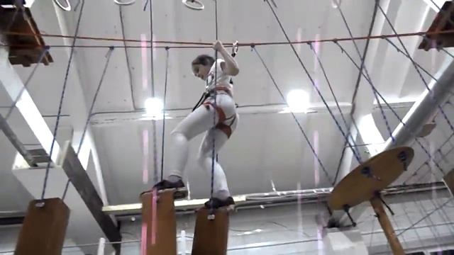 ВЛОГ Веревочный парк . Отдыхаем всей семьей. У нашего папы выходной)) смотреть онлайн