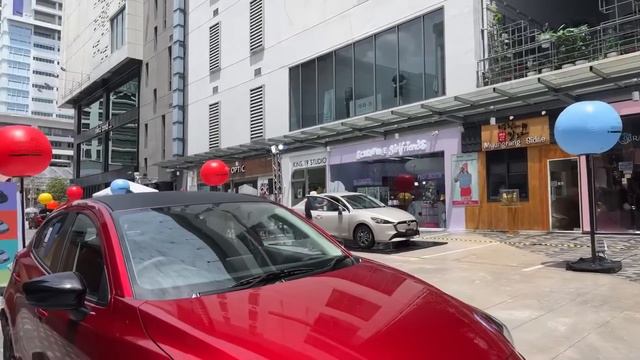 พาชม 2023 New Mazda 2 Sedan และ 2023 Mazda 2 Hatchback ปรับหน้า เพิ่มออปชั่นเริ่ม 5.99 แสนบาท смотреть онлайн