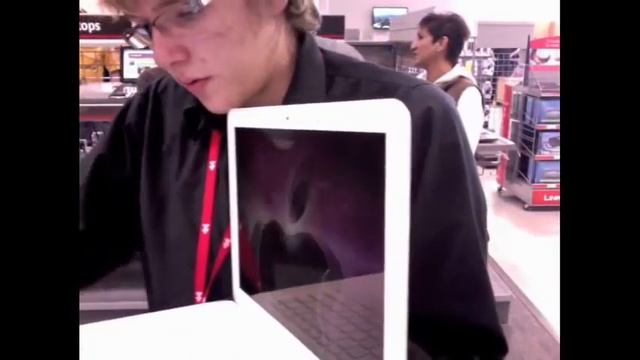 New Macbook unboxing late 09 смотреть онлайн