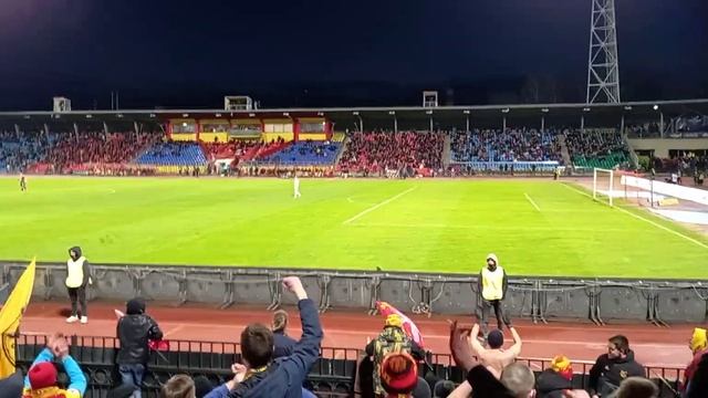 На кубковом матче Арсенал-ЦСКА.ФАНАТЫ АРСЕНАЛА ПОЗДРАВИЛИ С ДНЕМ РОЖДЕНИЯ ИГОРЯ АКИНФЕЕВА. смотреть онлайн