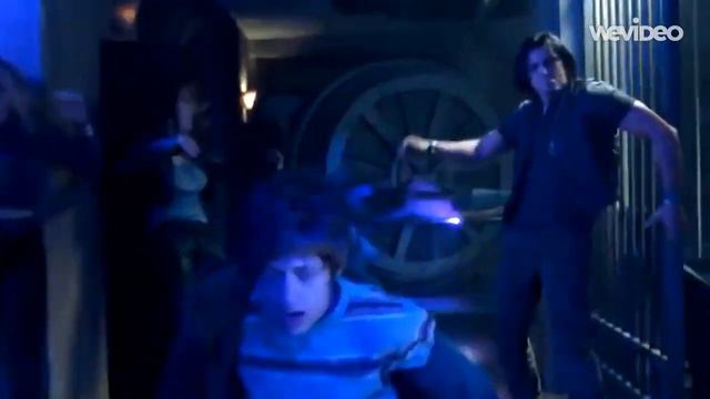 (LAUREN AND ANDY STRUCKER) E.T смотреть онлайн