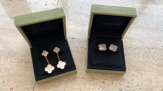 VAN CLEEF AND ARPELS UNBOXING смотреть онлайн