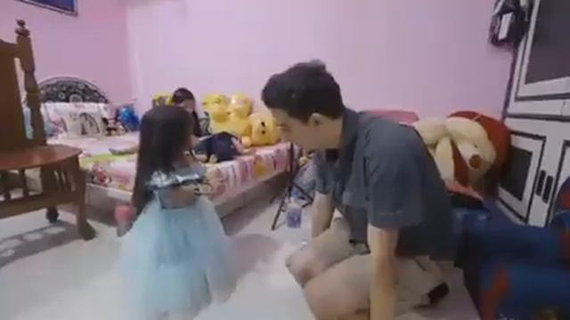 Smallest woman in the world( самая маленькая женщина в мире) смотреть онлайн