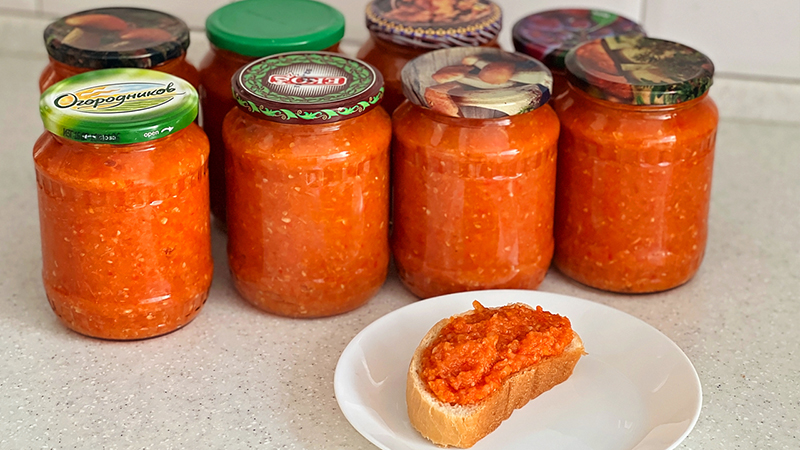 ?АДЖИКА из КАБАЧКОВ. ОБАЛДЕННАЯ ВКУСНЯТИНА НА ЗИМУ. Нужно прятать банки чтобы не съели до зимы! смотреть онлайн