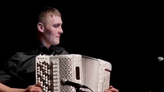 Чардаш - играет Сергей Бруско смотреть онлайн