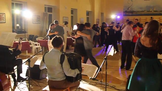 Orquesta Primavera en Milonga Tipica смотреть онлайн